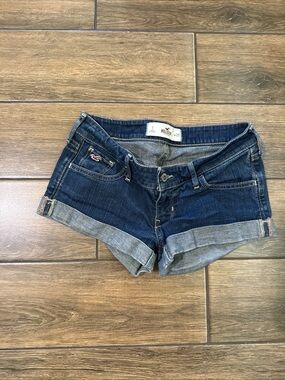 VTG Y2K Hollister Micro Mini Denim Booty Shorts Size 1/25Rolled Hem Festival 90